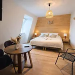 Domaine De La *