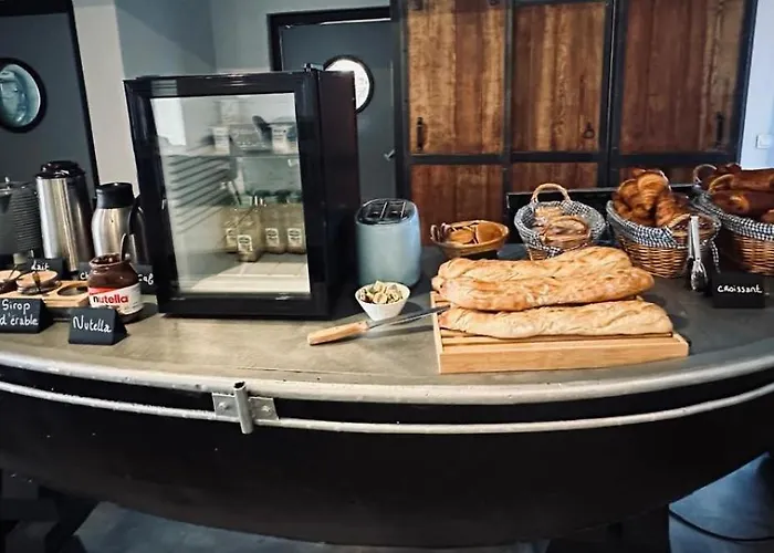 Domaine De La Hotel Woignarue